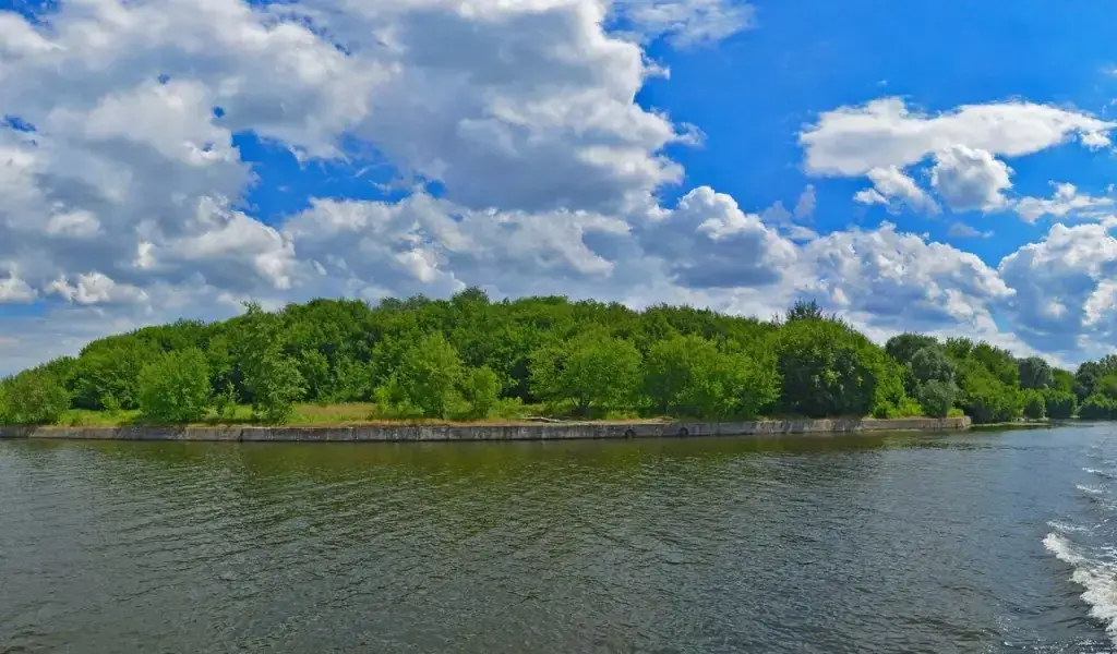 Москва (Курьяновский водосброс)